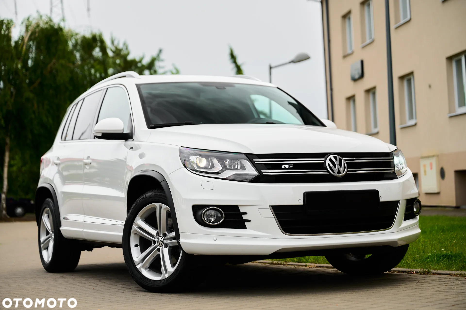 Volkswagen Tiguan 2.0 TDI R-Style - 27