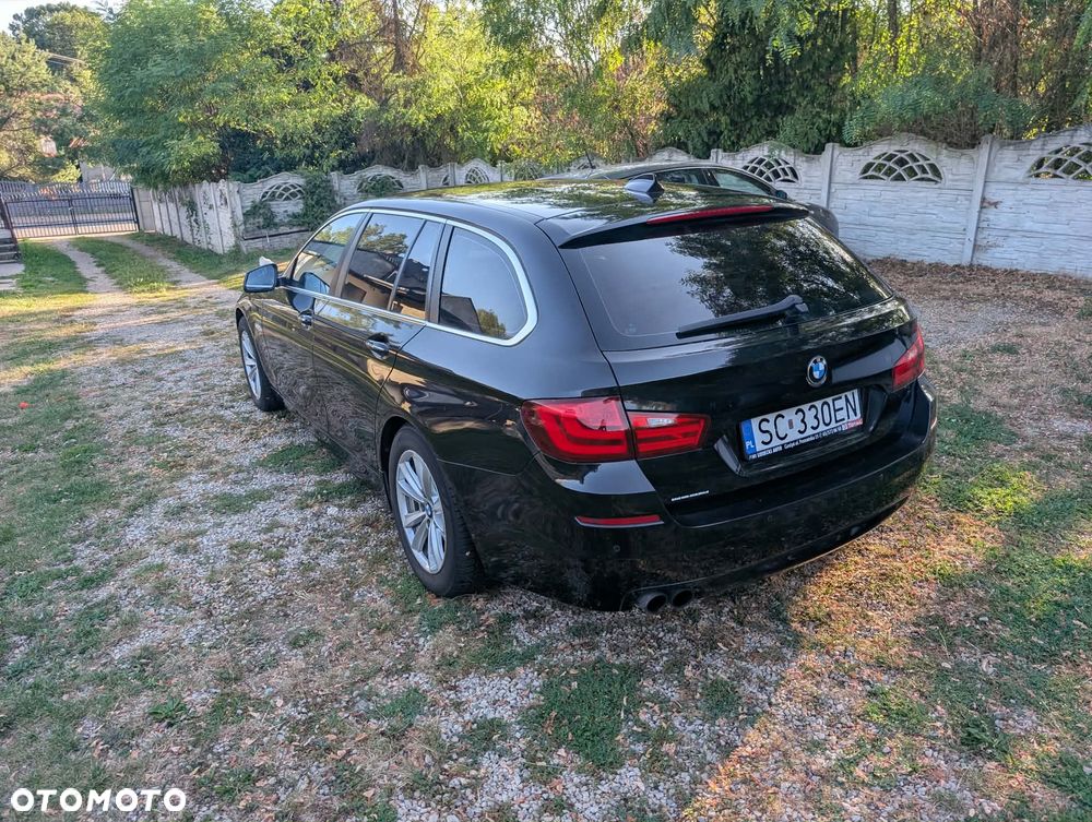 BMW Seria 5 525d xDrive - 7