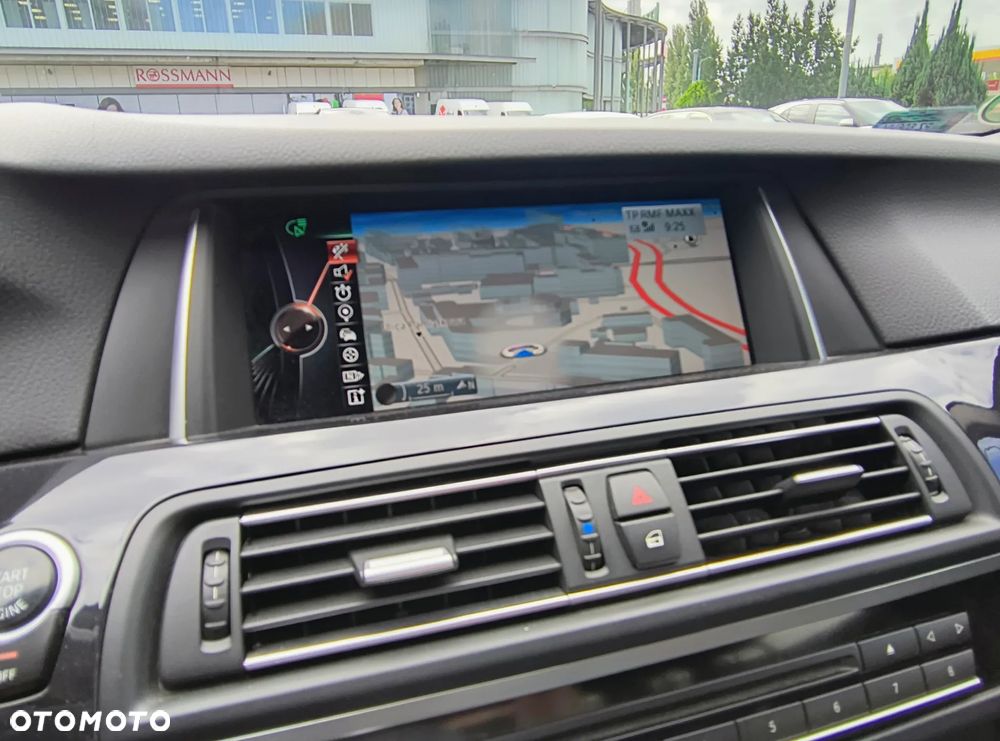 BMW Seria 5 520d - 14