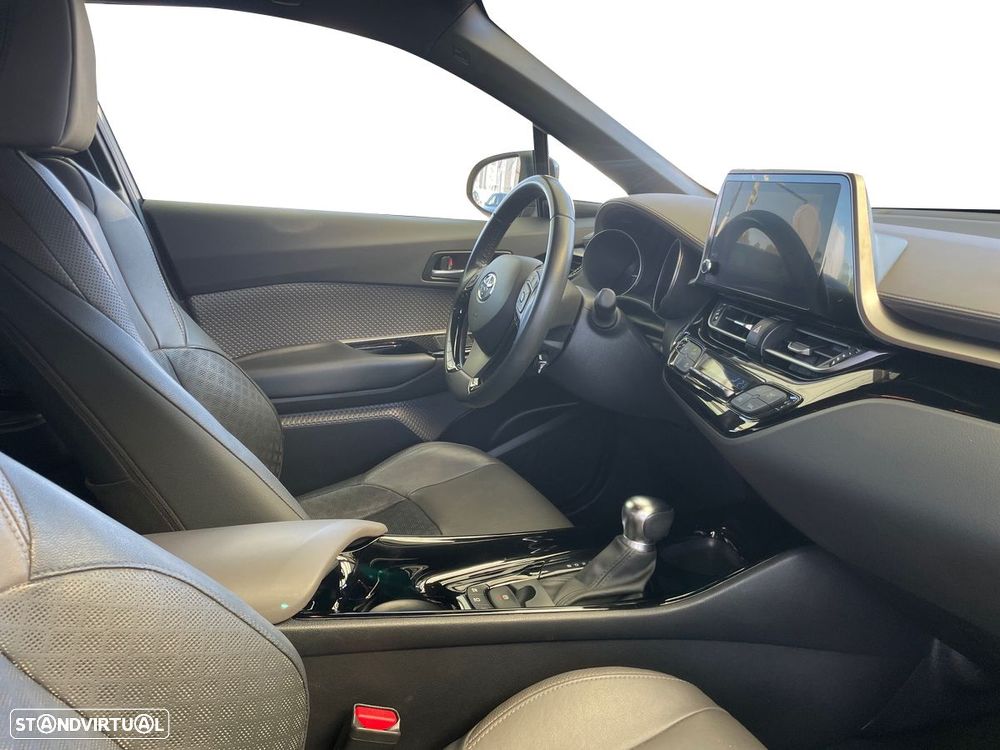 Toyota C-HR - 12