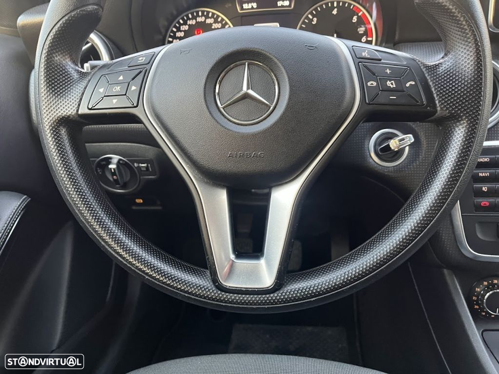 Mercedes-Benz A 180 CDi BE Urban - 19