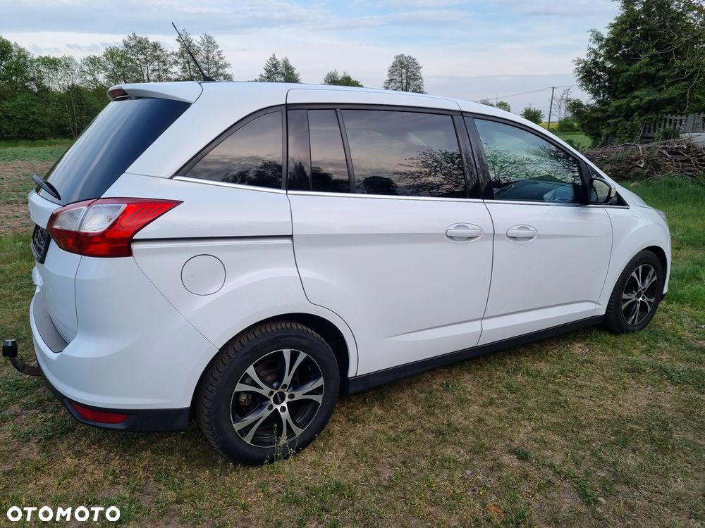 Ford Grand C-MAX 2.0 TDCi Titanium - 26