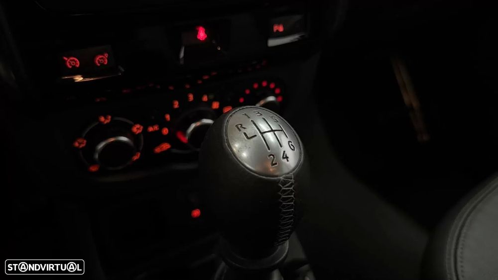 Dacia Duster TCe 125 4x2 Prestige - 24