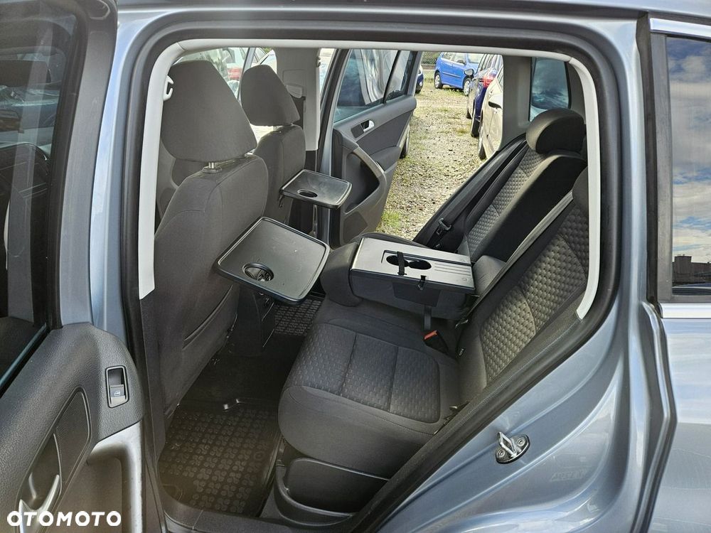Volkswagen Tiguan - 9
