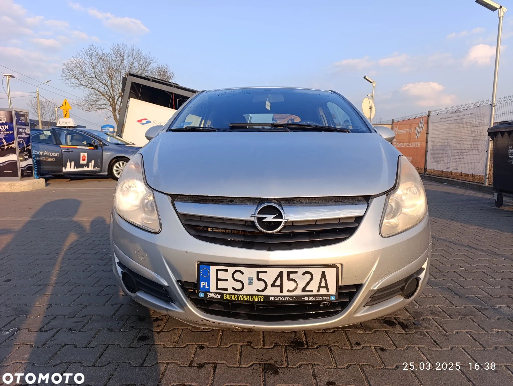Opel Corsa 1.2 16V Cosmo - 1