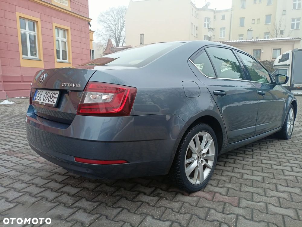 Skoda Octavia 1.5 TSI ACT Style DSG - 3