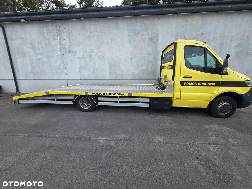 Mercedes-Benz Sprinter - 5