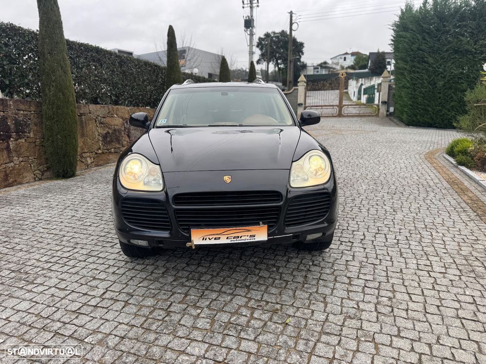 Porsche Cayenne Turbo - 14
