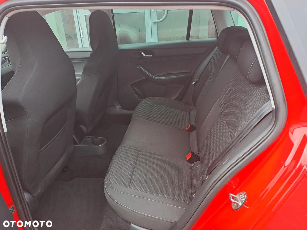 Skoda RAPID 1.2 TSI Style+ - 16