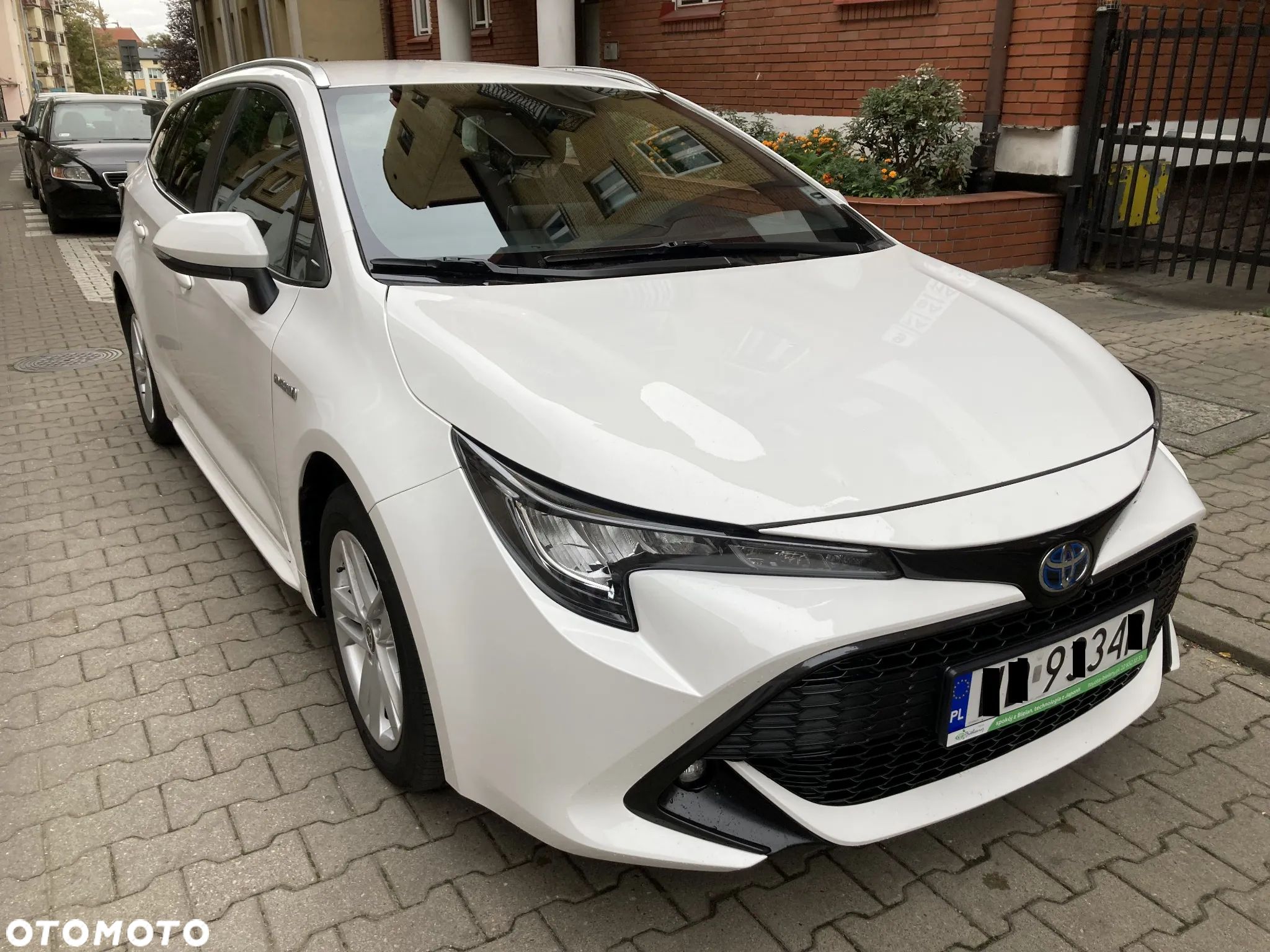 Toyota Corolla 1.8 Hybrid GPF Comfort - 1