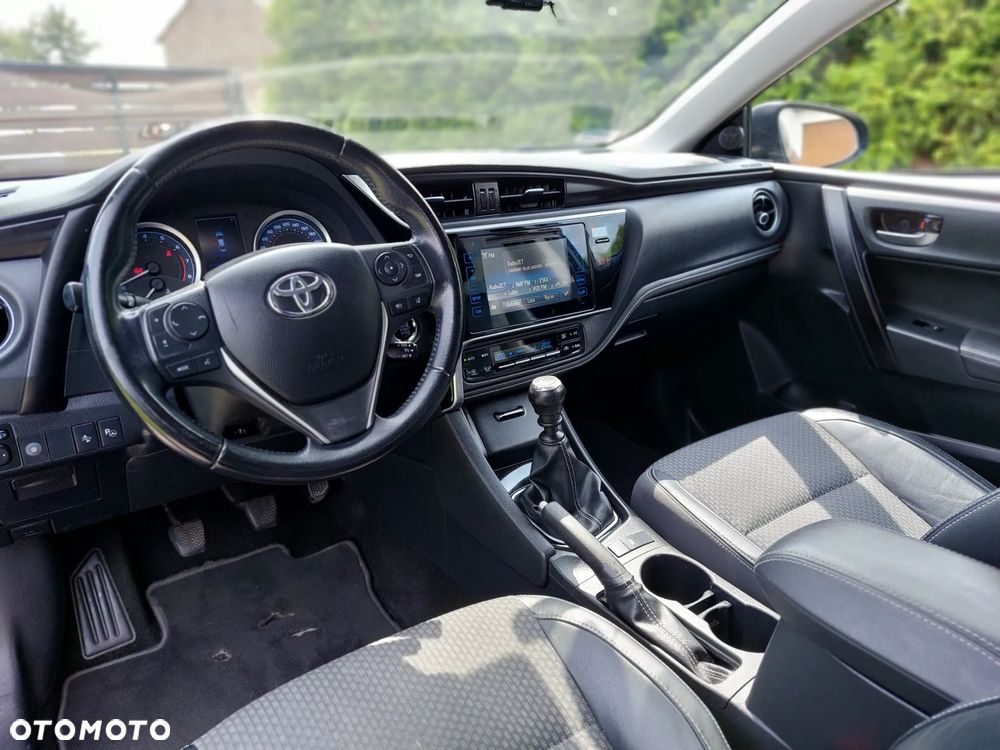 Toyota Corolla 1.6 Prestige - 12