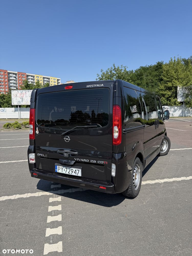 Opel Vivaro - 1