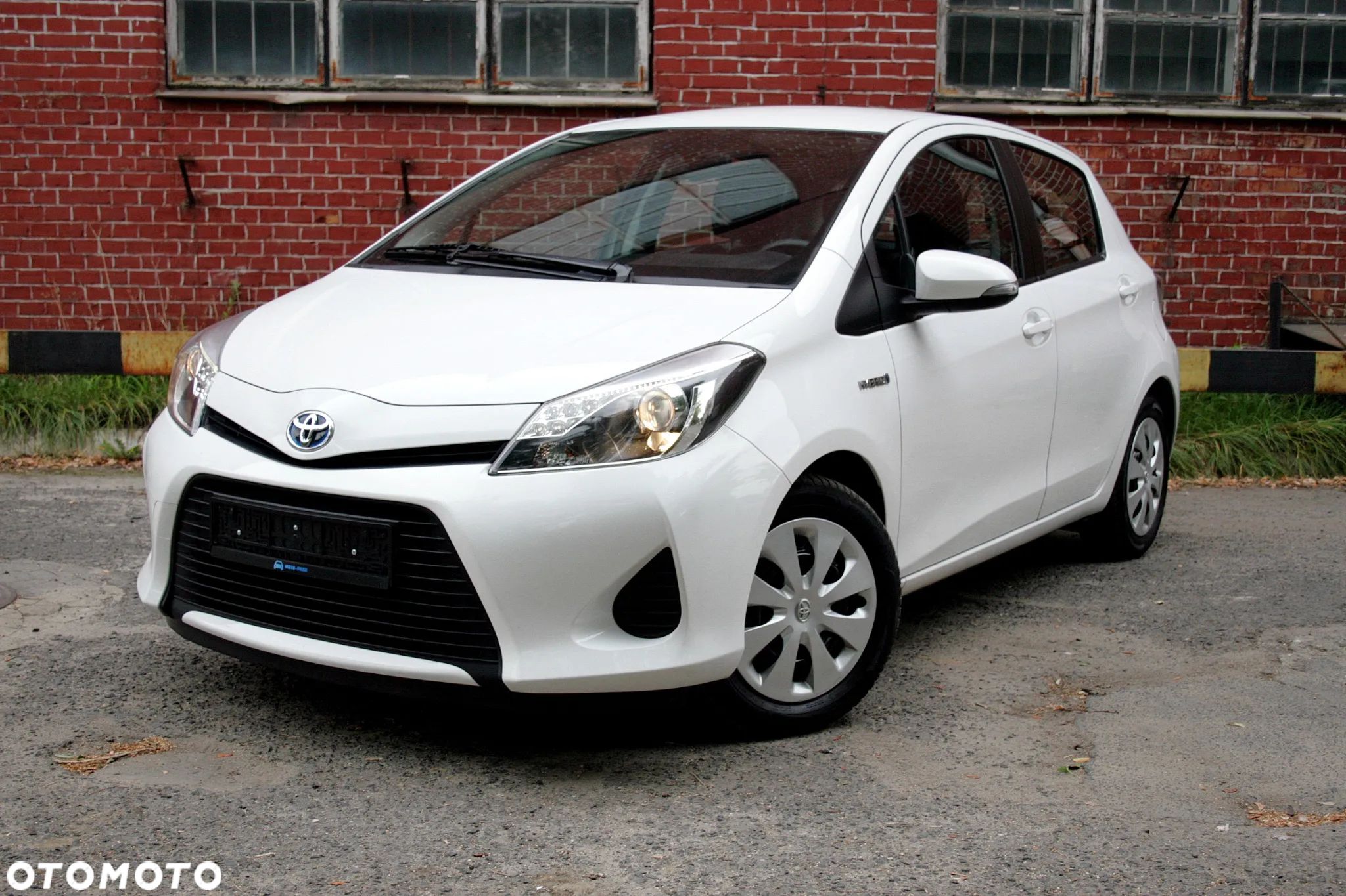 Toyota Yaris - 1