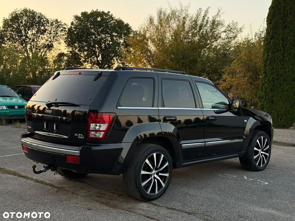 Jeep Grand Cherokee 5.7 V8 HEMI Automatik Overland - 11