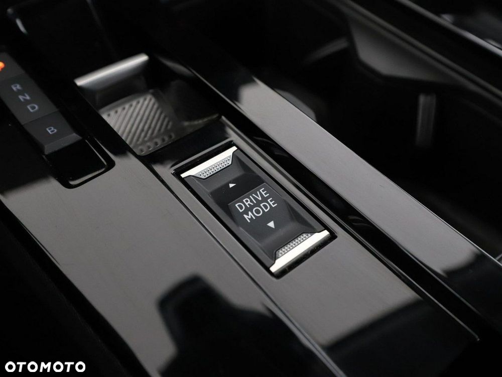 Opel Astra 1.6 T Plug-in Hybrid Elegance - 33