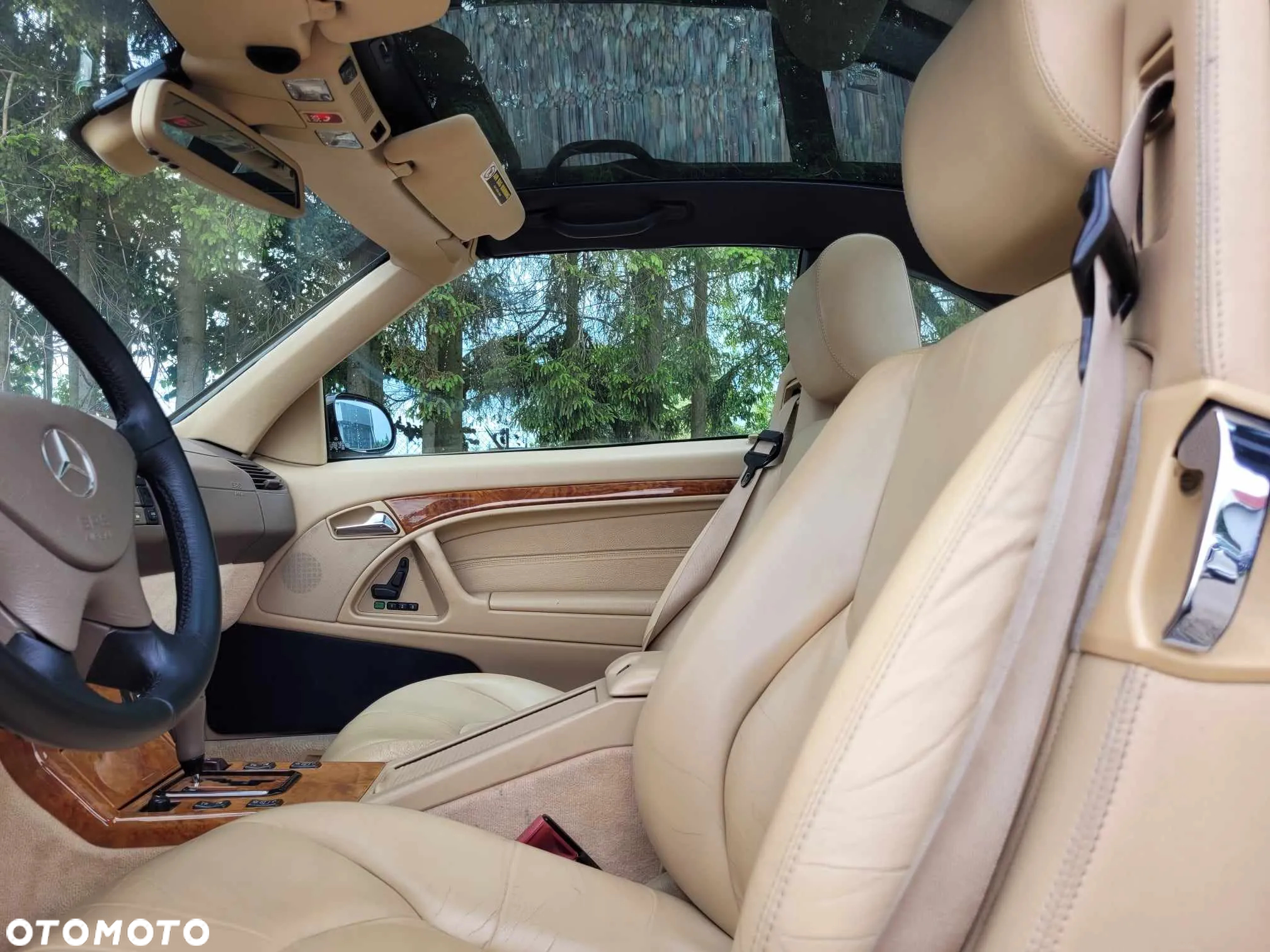 Mercedes-Benz SL - 16