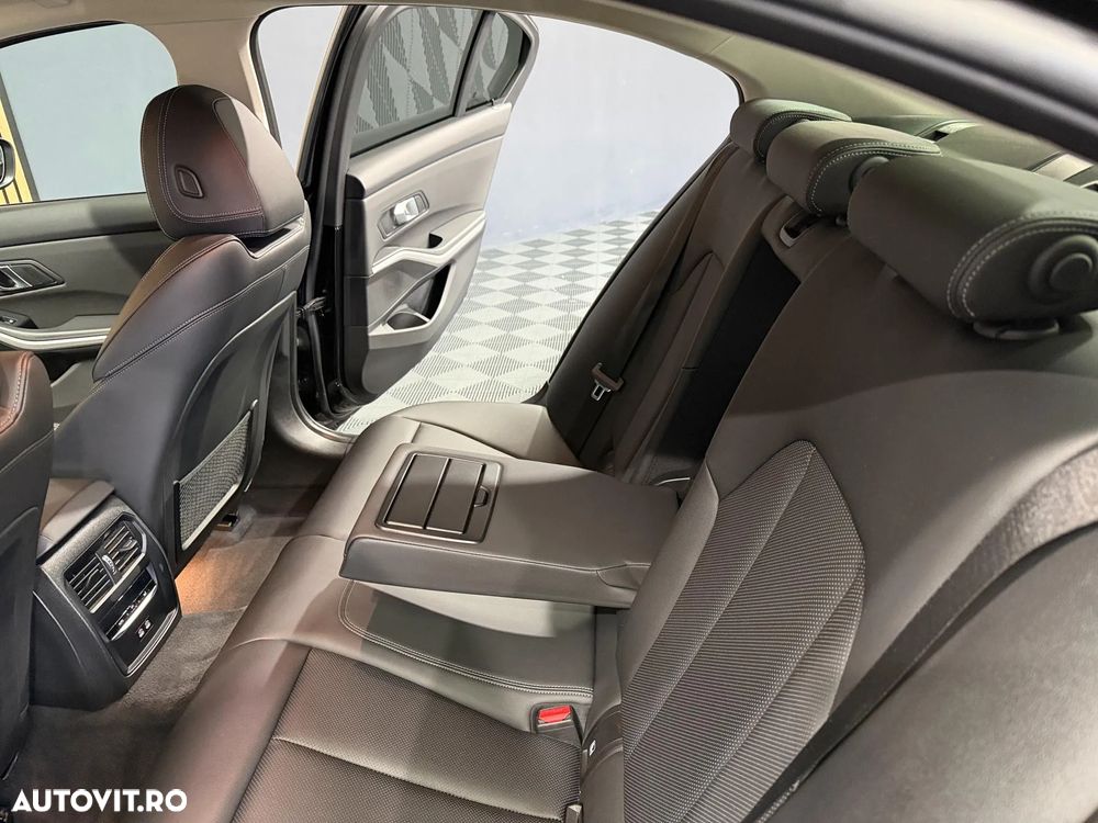 BMW 3 Series 2022 — imagine 20