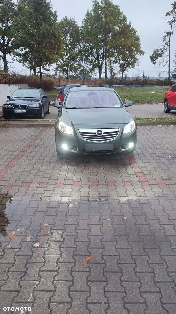 Opel Insignia 1.8 - 9