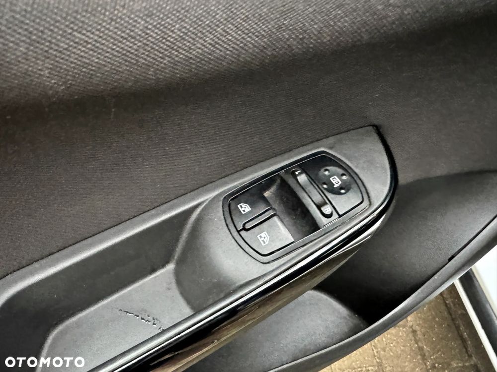 Opel Corsa 1.4 Enjoy - 15