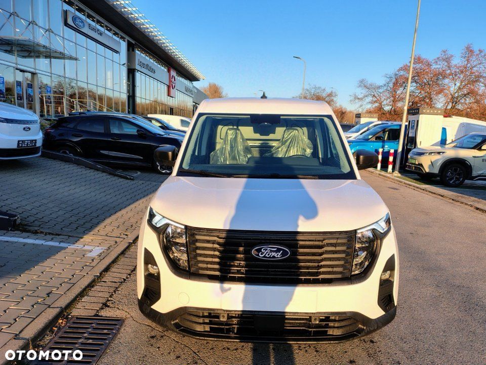 Ford Transit Courier - 2