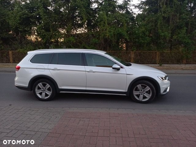 Volkswagen Passat 2.0 TDI BMT 4Mot Highline DSG - 1