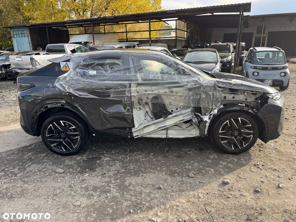 Peugeot 3008 1.2 PureTech mHEV Allure Pack S&S e-DCS6 - 28