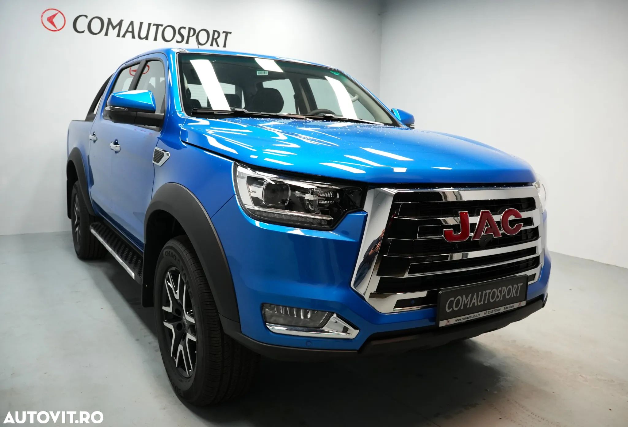 JAC T8 - 1