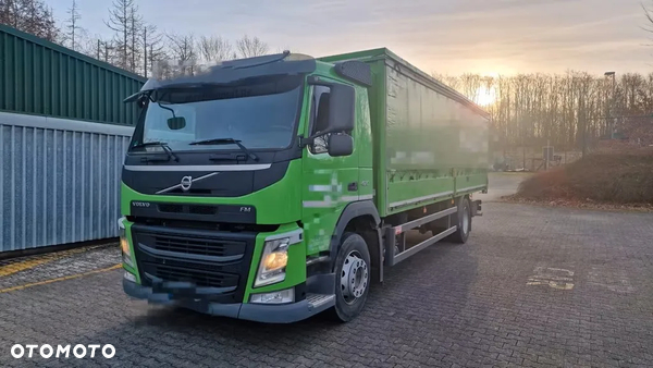 Volvo FM 420 – zabudowa + plandeka / Automatyczna skrzynia / Euro 6 / Zawieszenie pneumatyczne/ 4x2/