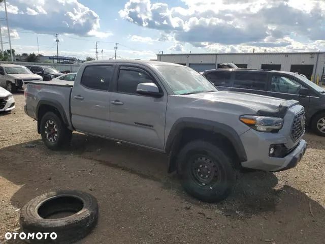 Toyota Tacoma - 3