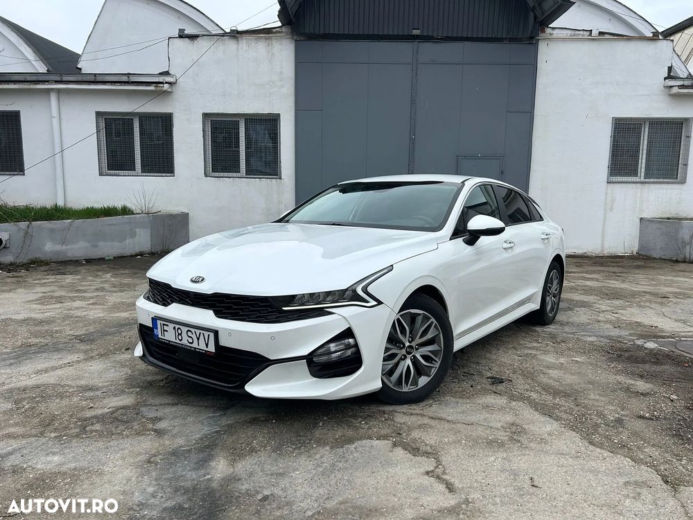 Kia K5 - 2