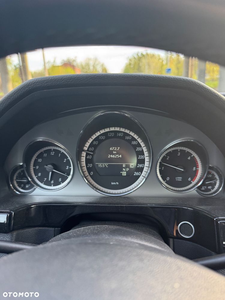 Mercedes-Benz Klasa E 350 CDI 4-Matic - 30