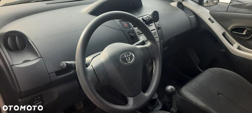 Toyota Yaris 1.0 VVT-i Luna - 7