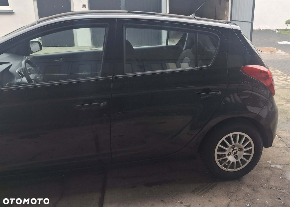 Hyundai i20 1.4 Comfort - 11