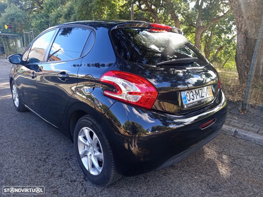 Peugeot 208 1.4 VTi Active - 5