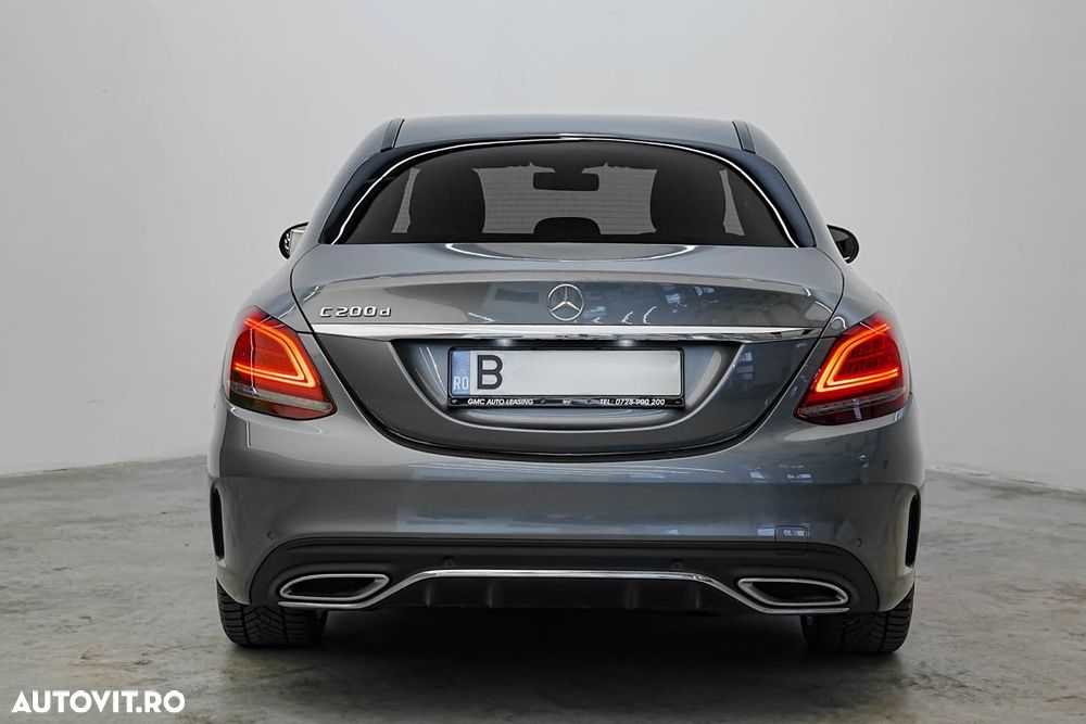 Mercedes-Benz C - 4
