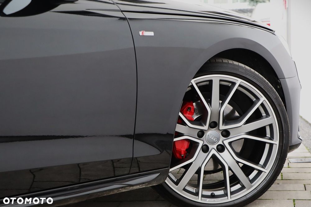 Audi A4 Avant 40 TDI quattro S tronic S line - 15