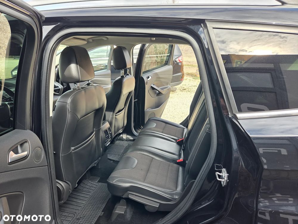 Ford Kuga 2.0 TDCi 4x4 Titanium - 14