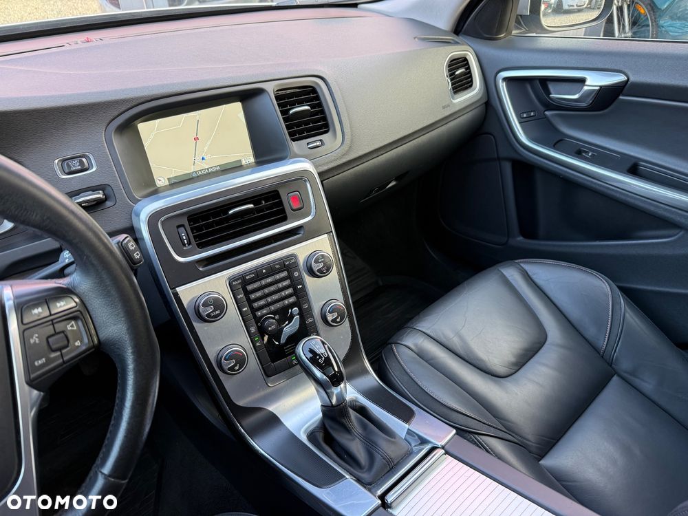 Volvo V60 D4 Drive-E Ocean Race - 8