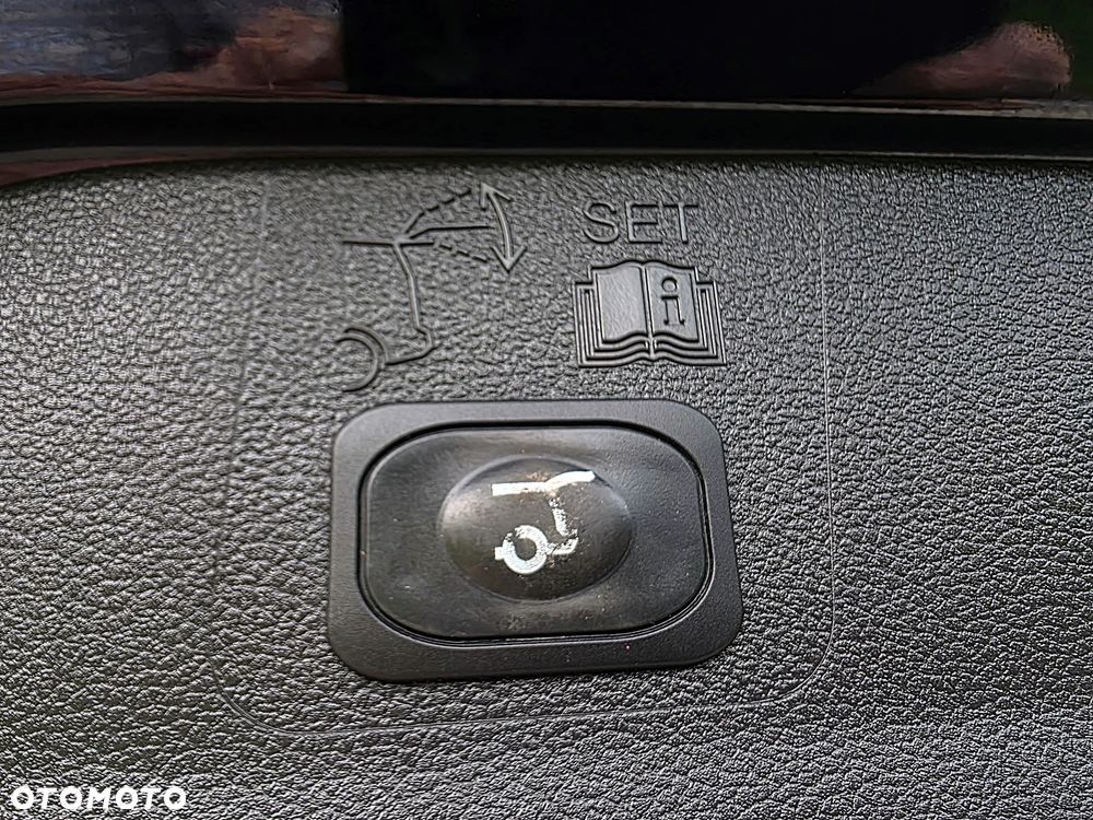 Ford Kuga 1.5 EcoBoost 2x4 Titanium - 8