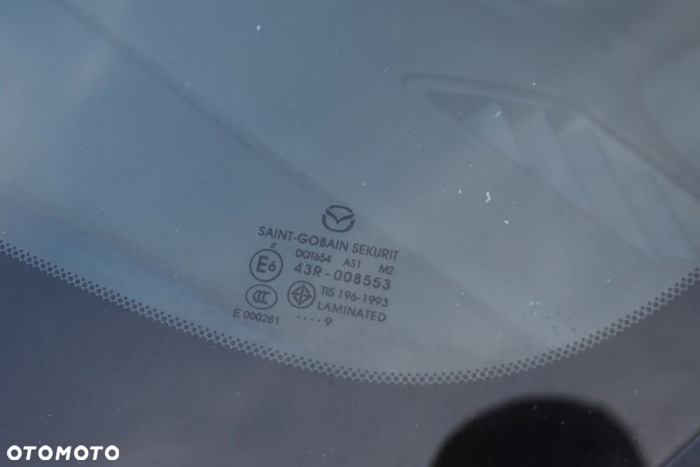 Mazda 3 1.6 Active + - 18