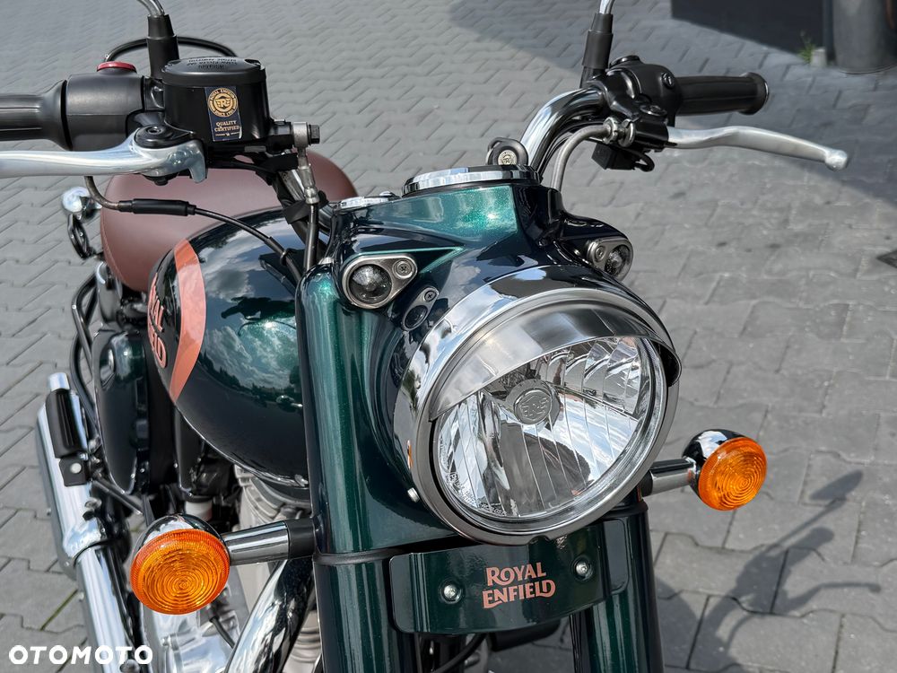 Royal Enfield Classic - 22