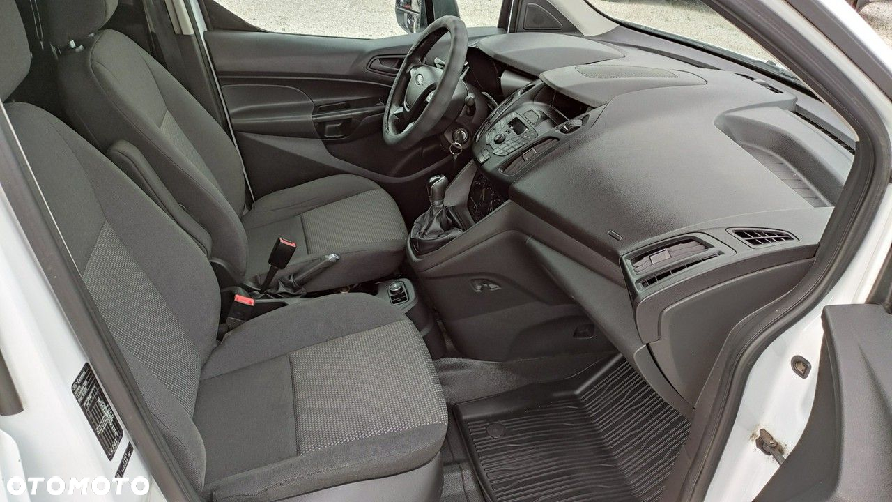 Ford Transit Connect - 8