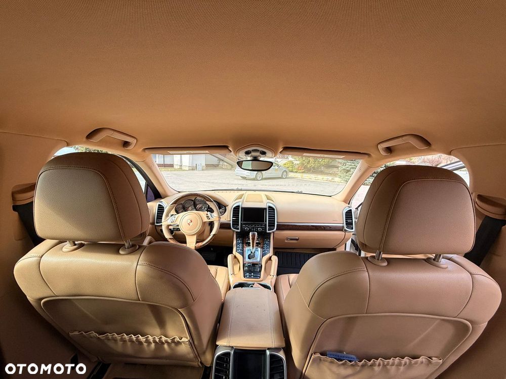 Porsche Cayenne - 13