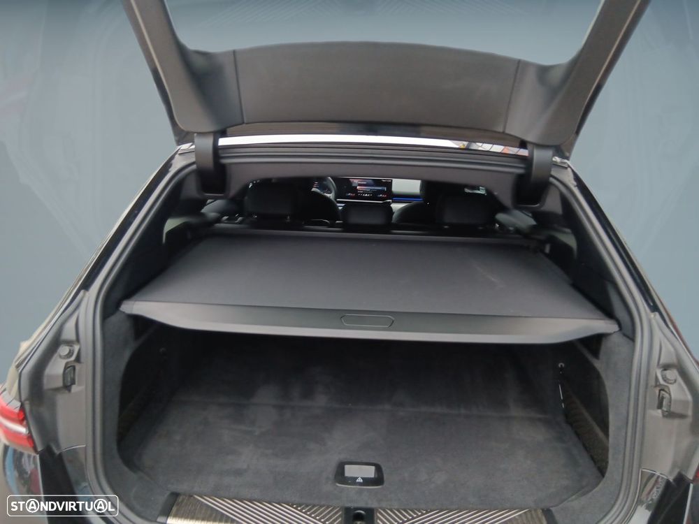 BMW 530 e Pack Desportivo M - 29
