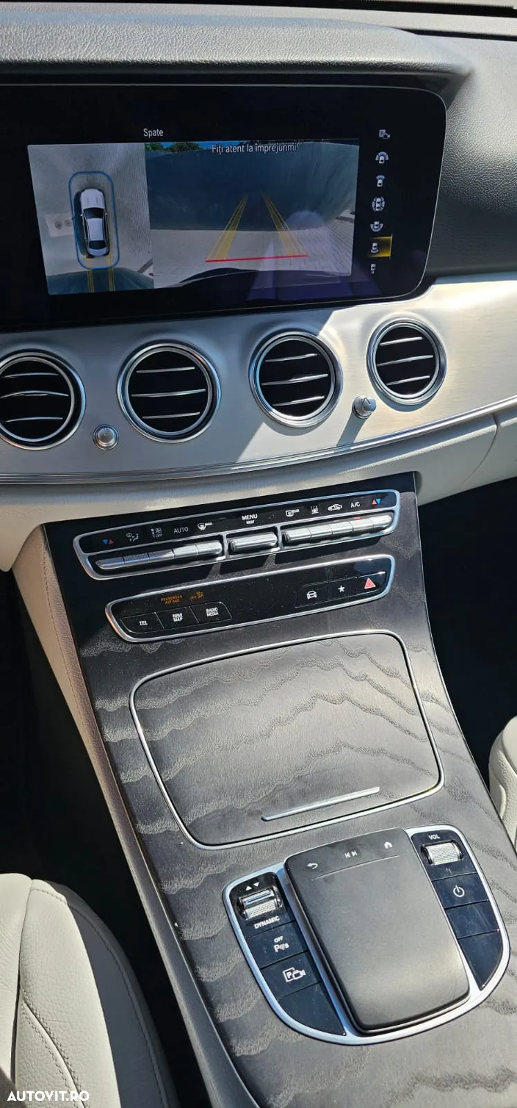 Mercedes-Benz E 220 d T 9G-TRONIC AMG Line - 8