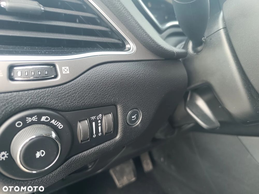 Jeep Cherokee 3.2 V6 Active Drive I Limited - 23