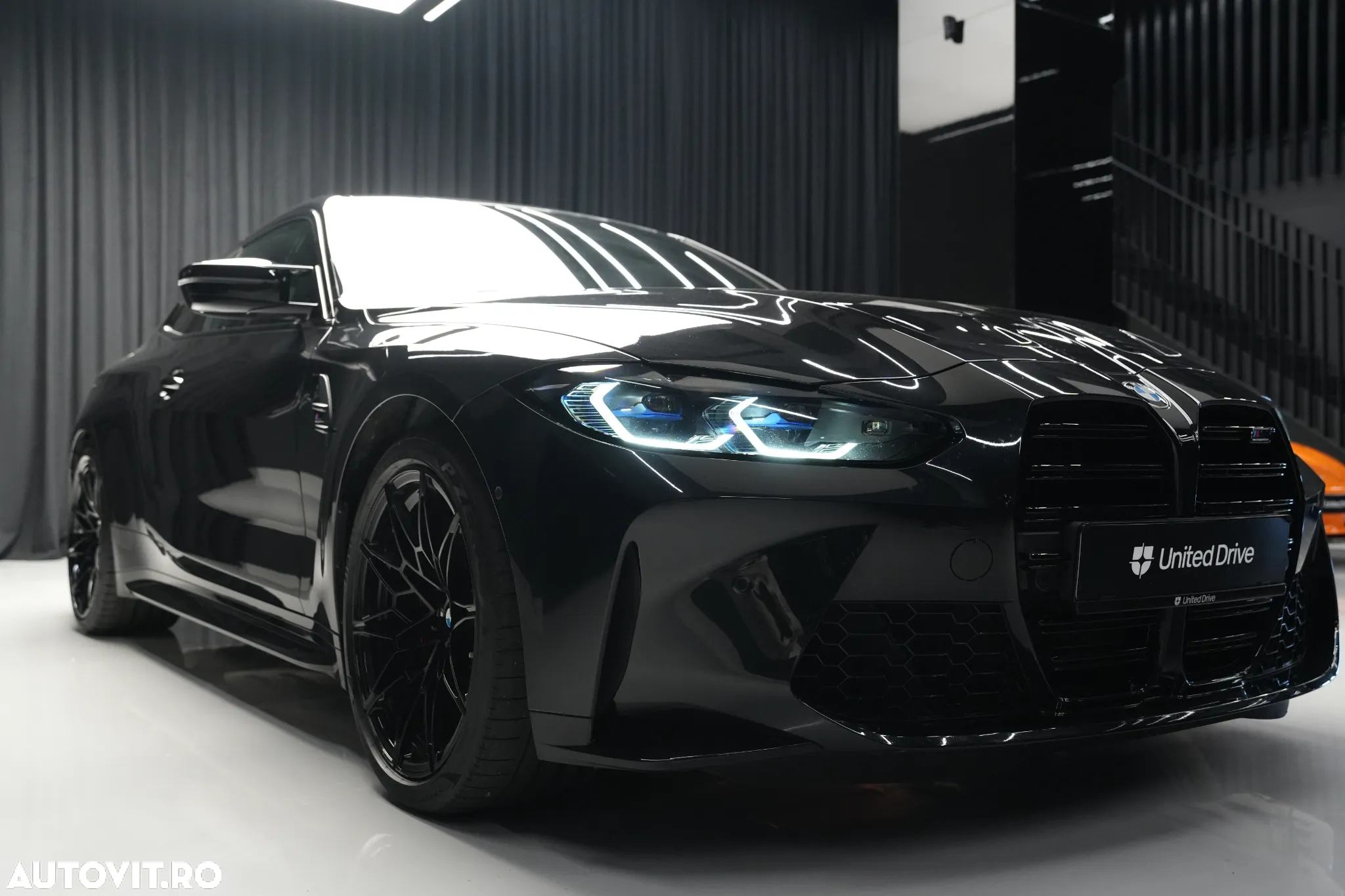 BMW M4 Competition M xDrive - 29
