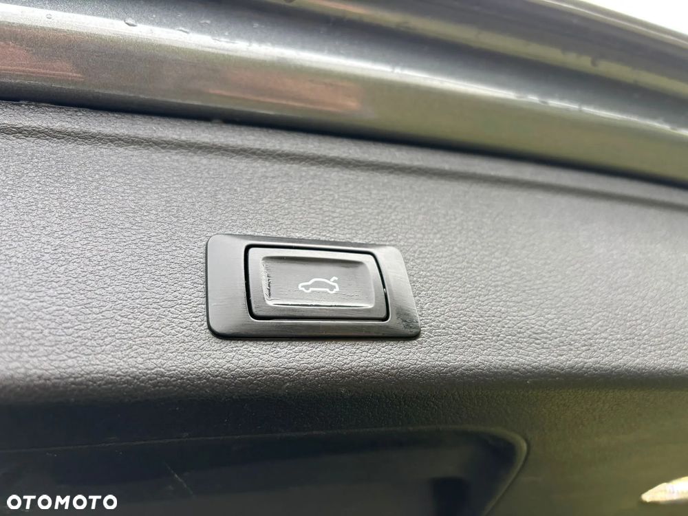 Audi A4 Avant 2.0 TDI - 22