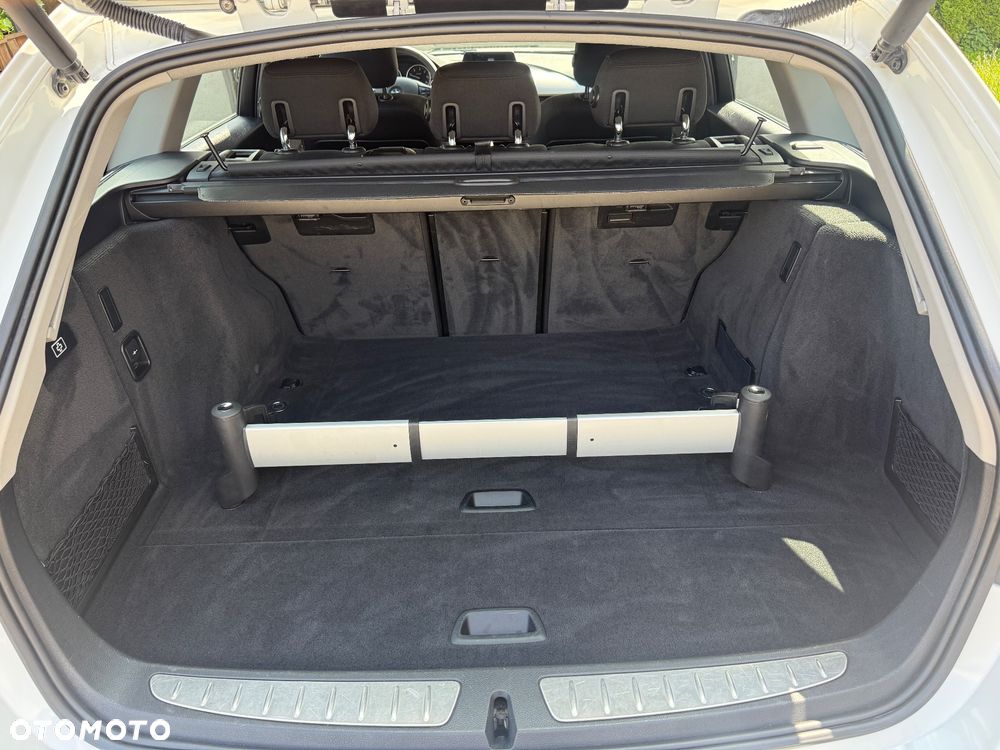 BMW Seria 3 320d Sport Line - 40