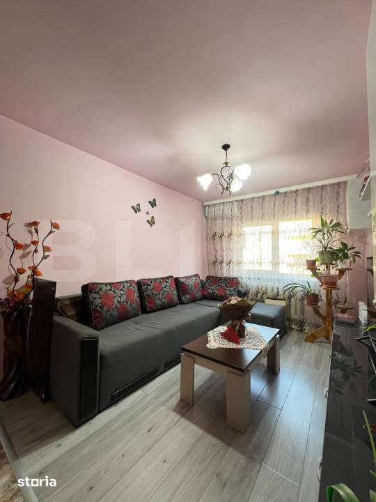 Apartament cu 4 camere, decomandat, 76 mp, zona Parcul Teilor — fotografia 1